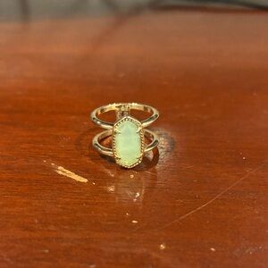 Kendra Scott Elyse Green Chalcedony in Gold Ring